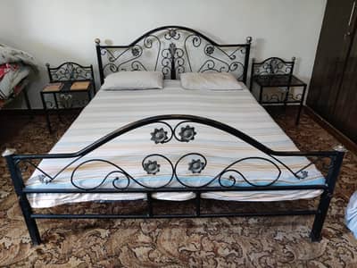 Wrought Iron bed