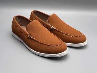 Need helper boy for shoes shop