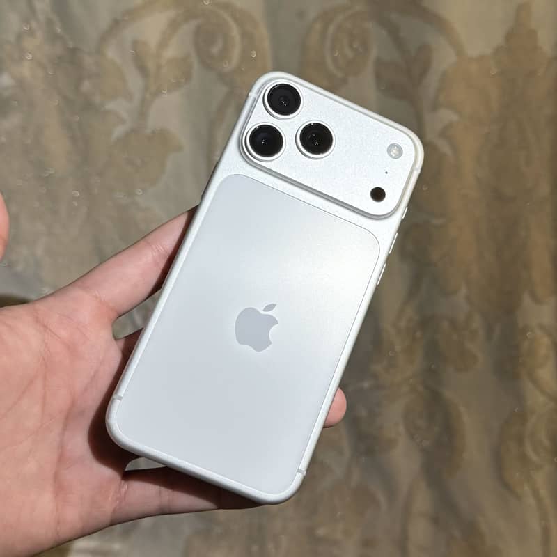 Iphone 17 pro max 0