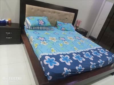 king size wooden  bed for sale