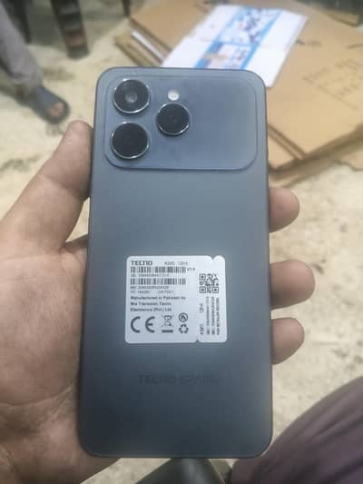 tecno spark 40