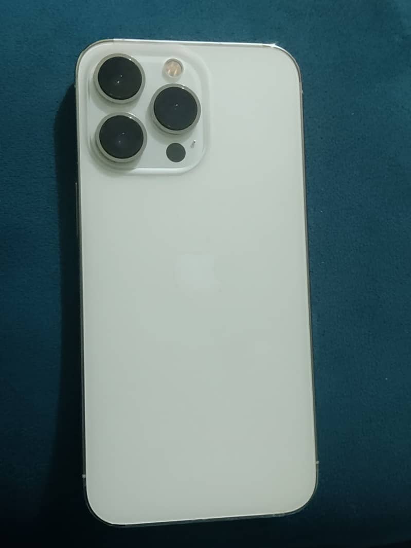 iPhone 13 Pro 6