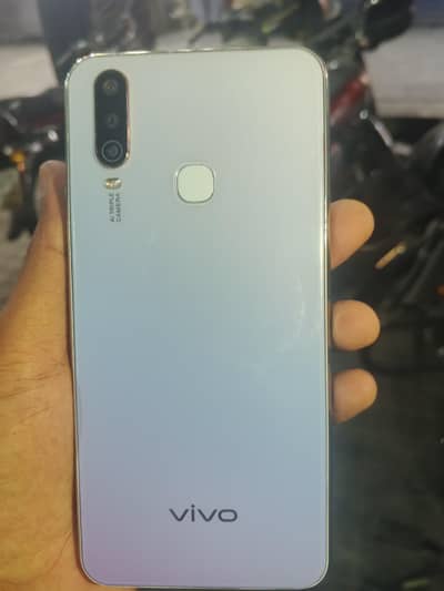 vivo y17 8/256 /battery 6500mah