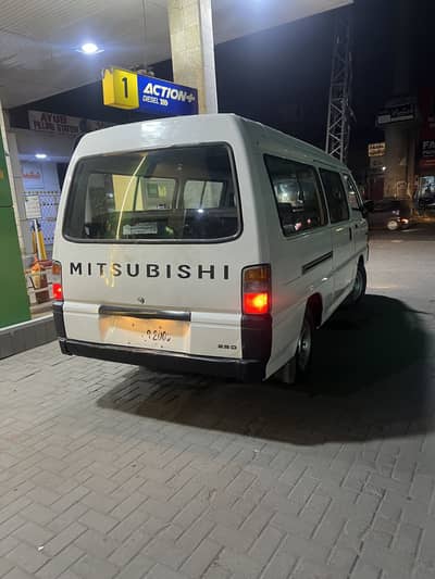 Mitsubishi Hiace 2006 model total genuine