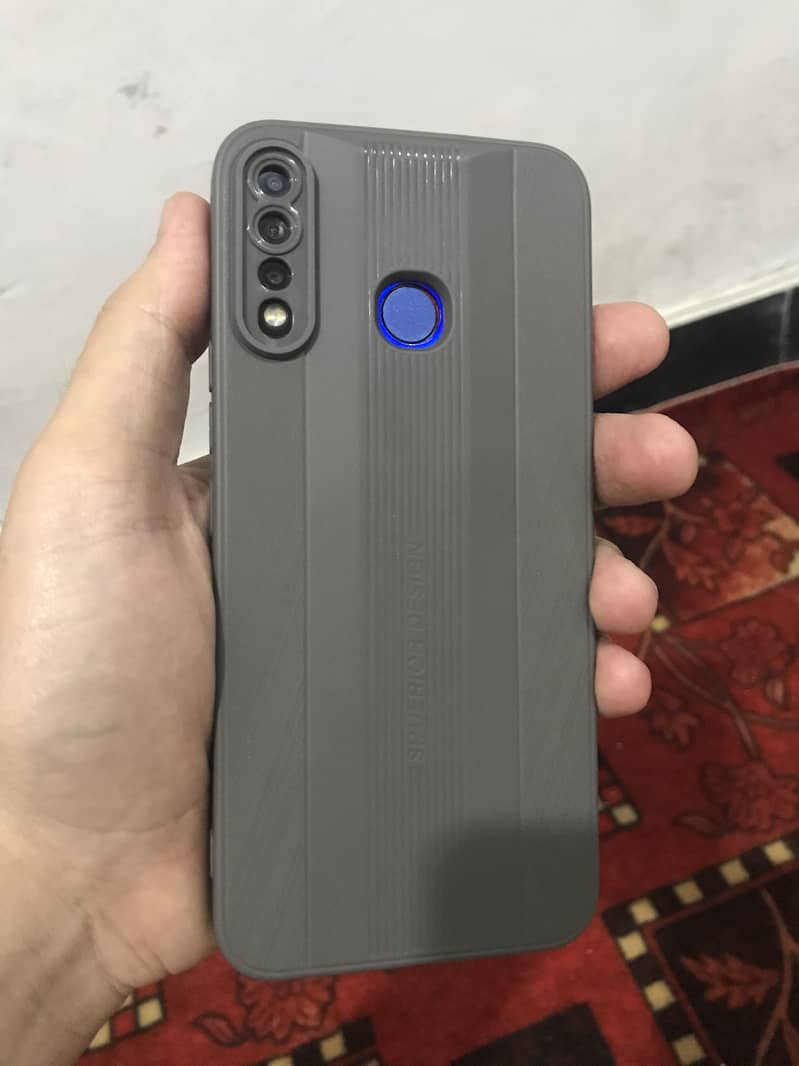 Tecno spark 4 4