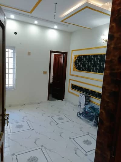 VIP beautiful 6 Marla portion is available for rent in sabzazar Lahore