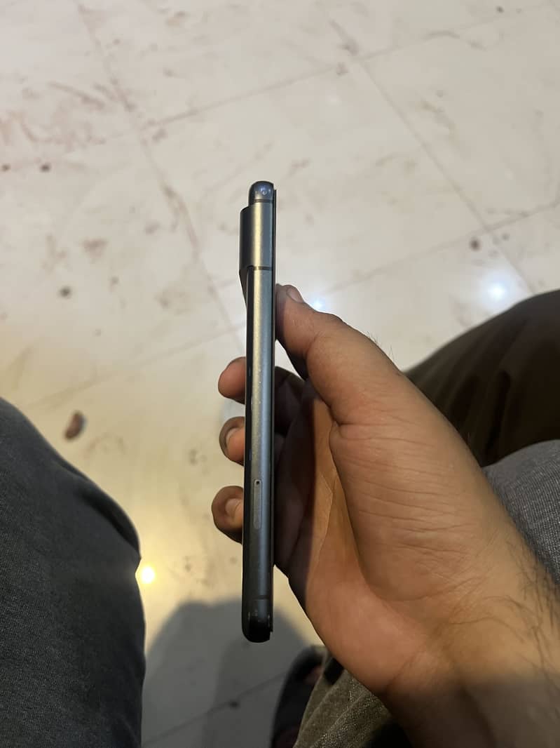 Pixel 8 0