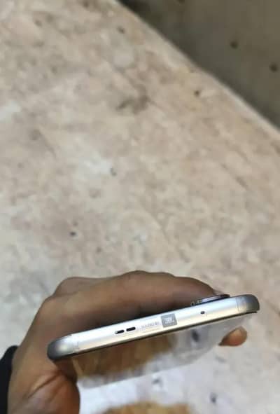 Infinix hot 60 pro plus 8+8    256