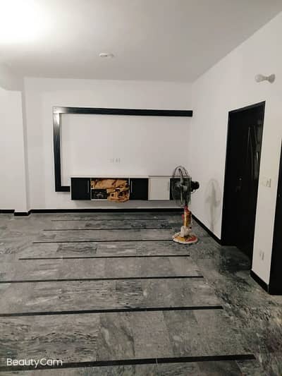 VIP beautiful 5 Marla portion is available for rent in sabzazar Lahore