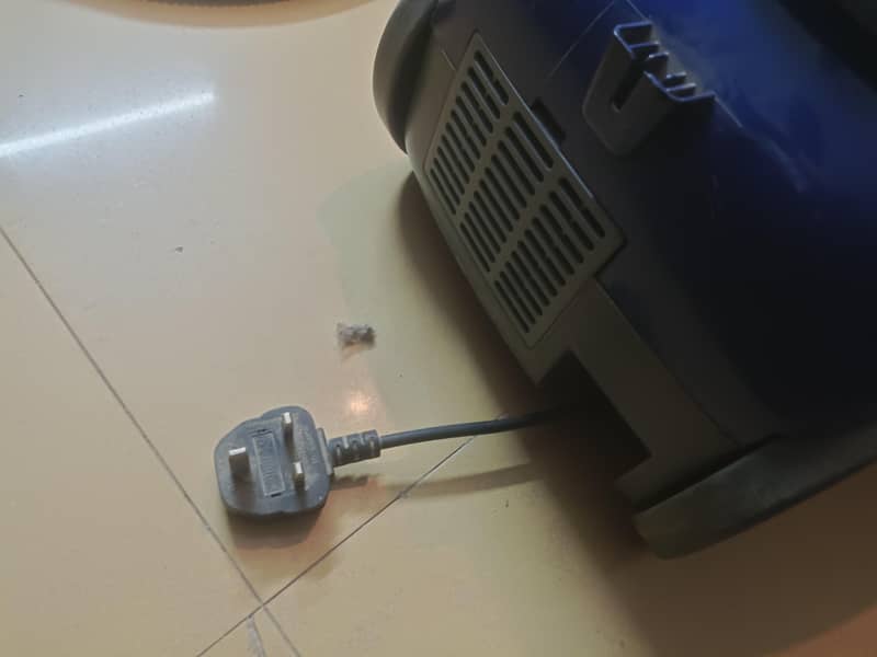 vacuum cleaner 6