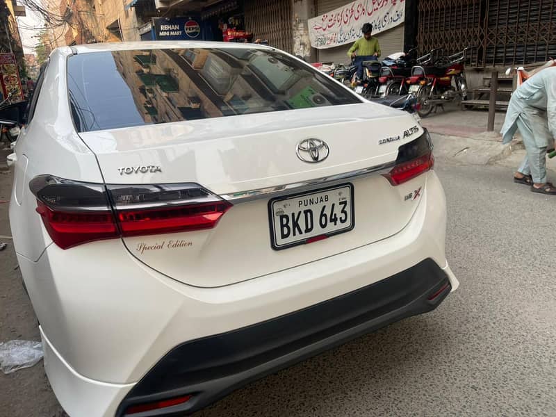 صاف ستھری کار ایک بار ضرور دیکھے 0