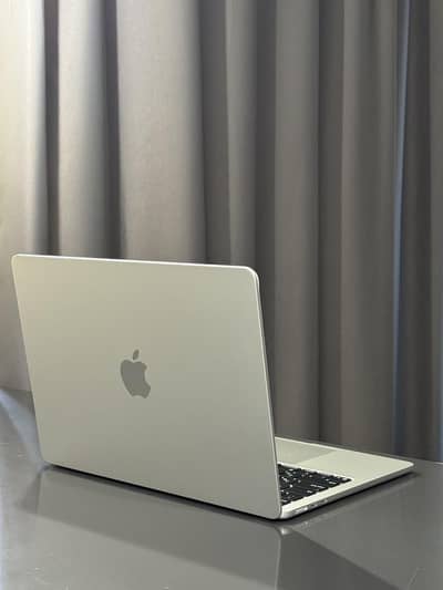 MacBook Air M4 2025