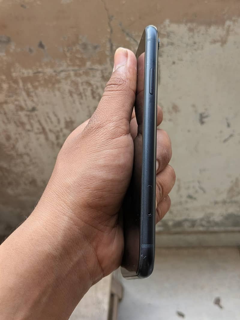iphone XR 2