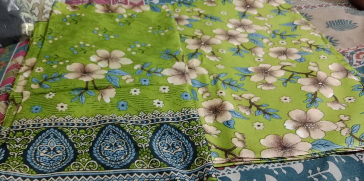 Lawn suits. 5
