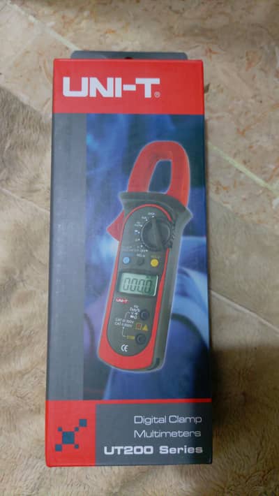 Original UNI T UT-203 Digital clamp multimeter AC/DC amp meter