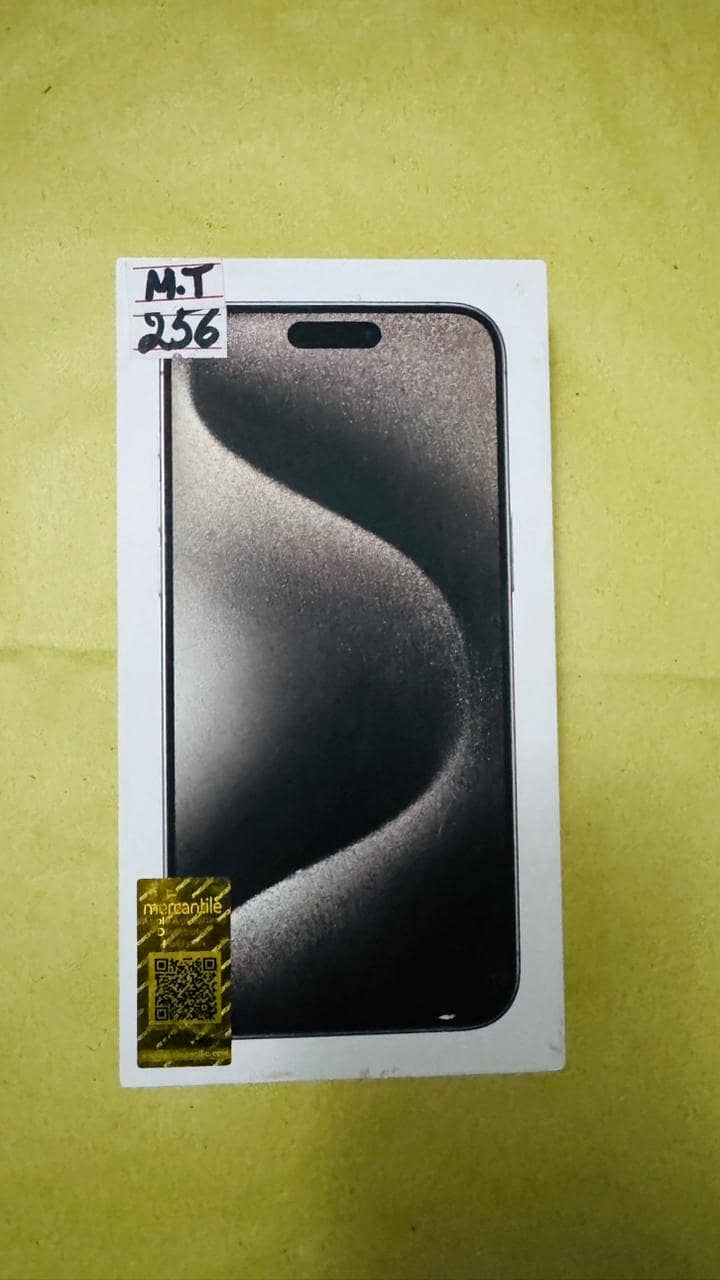 iPhone 15 Pro Max 6