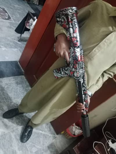 M416 gell blaster gun smoke and light