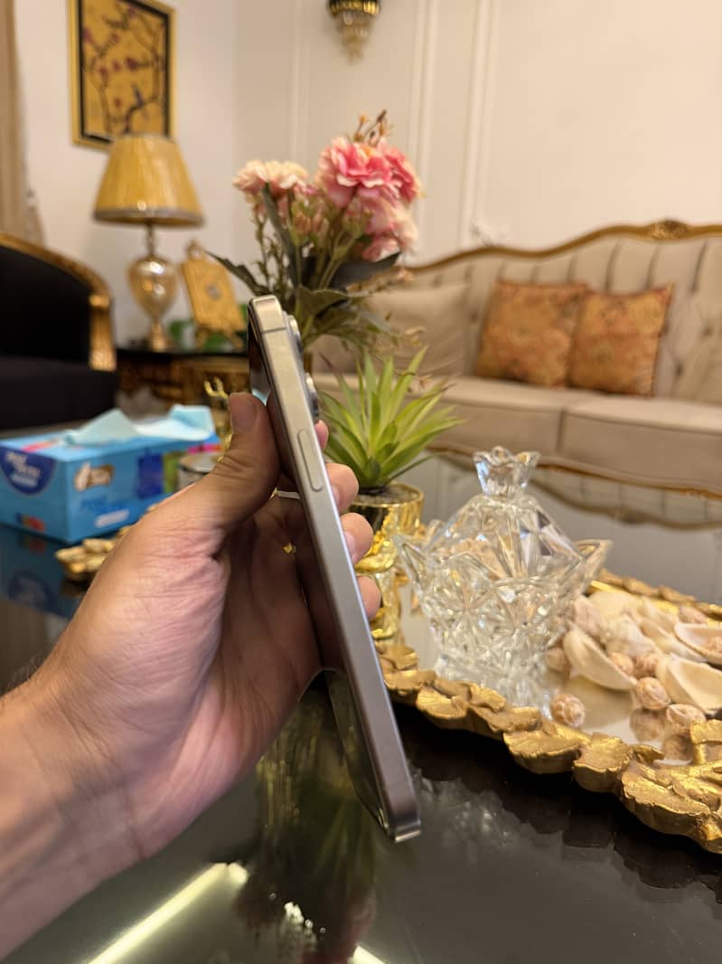 iphone 15 pro max 6