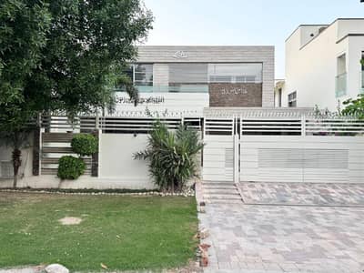 1 KANAL ELEGANT AND FULLY MAINTAINED SUPER HOT LOCATED BUNGALOW IS AVAILABLE IN THE BEST BLOCK OF DHA LAHORE.