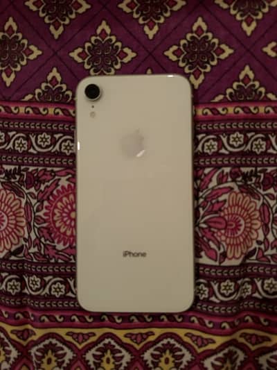 Iphone Xr waterpack 10/10 condition 64 gb