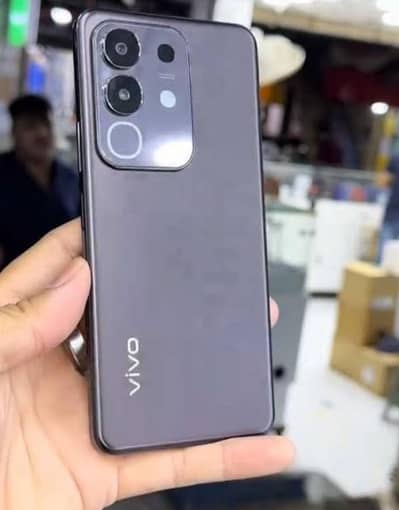 Vivo Y29 256 gb  space and 16 gb ram