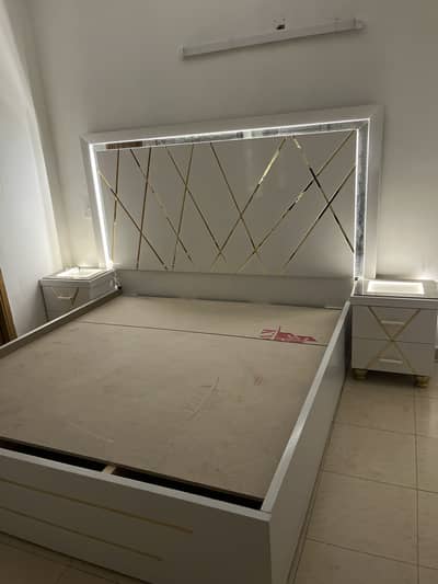 Brand New Deco Furniture – Unused & Elegant