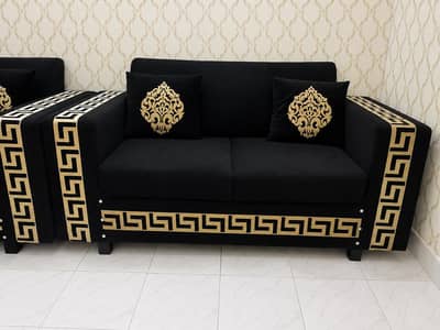 Luxury 6 Seater Black Sofa Set Modern Stylish Design
