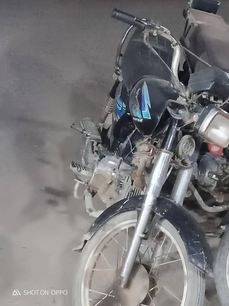 unique 2016 model good condition 2