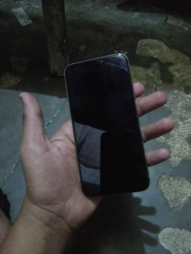 iphone xs 2