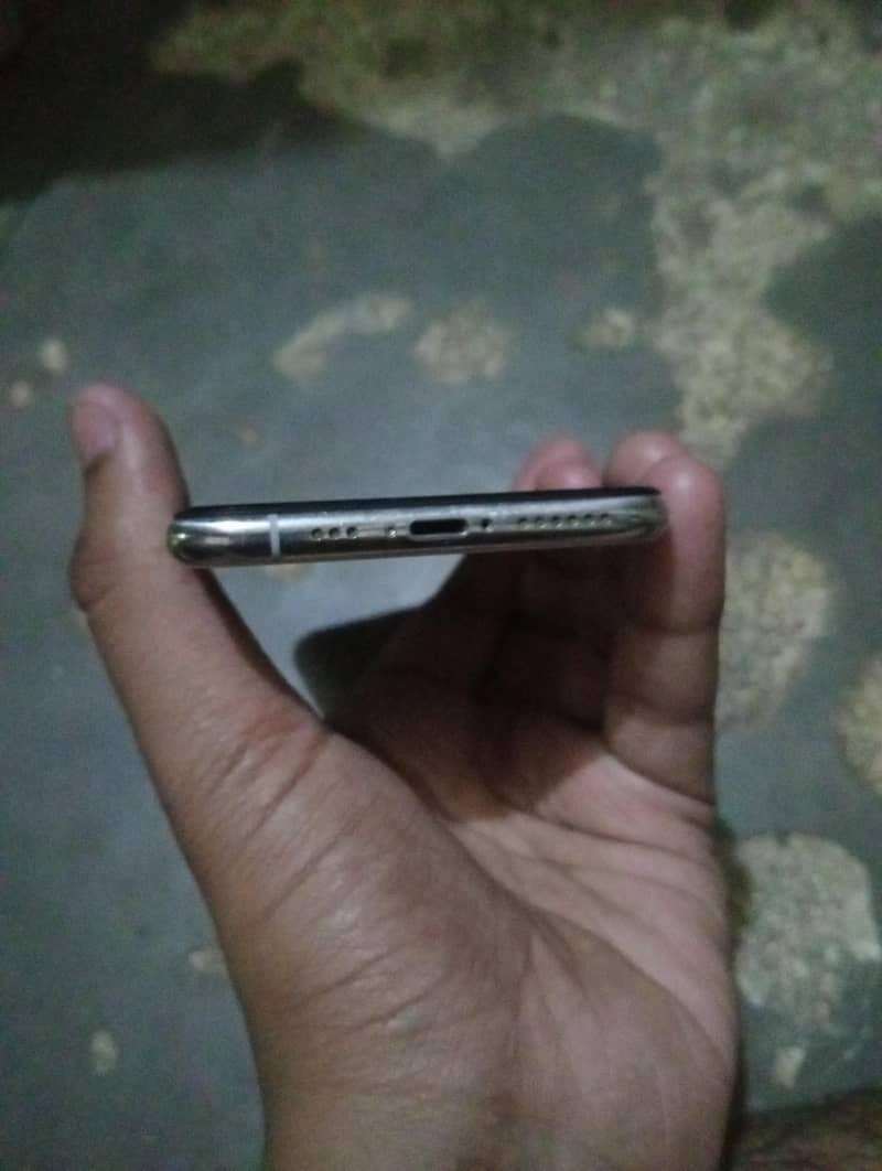 iphone xs 5
