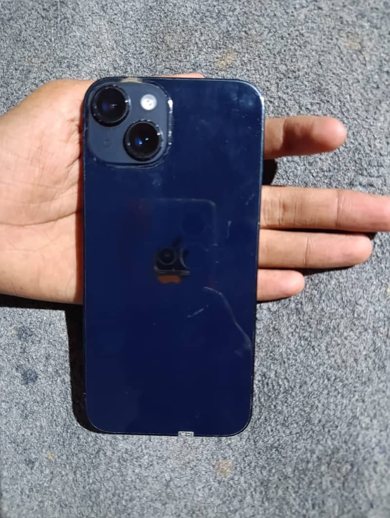 iPhone 14 3
