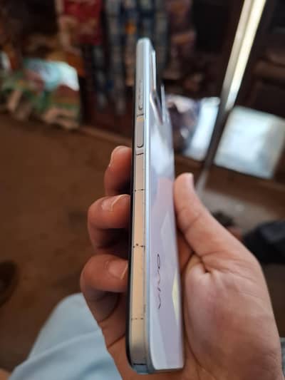 Vivo y21a 4 GB Ram 64 GB Memory