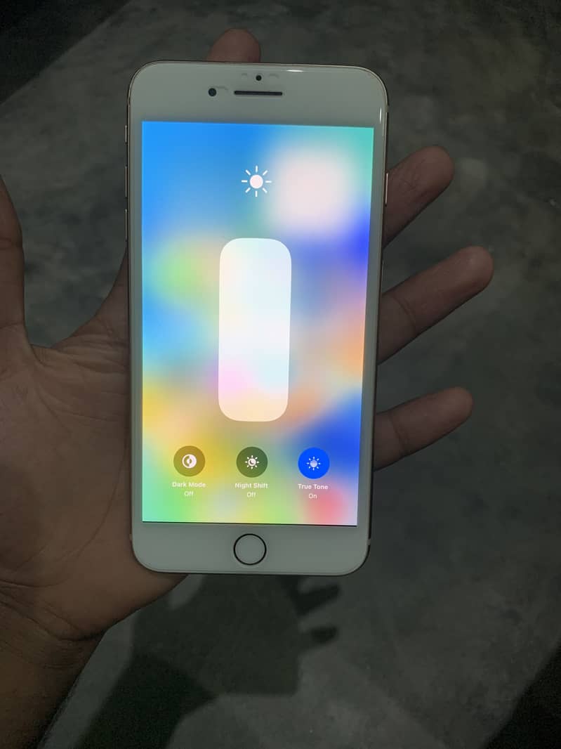 iPhone 8 Plus 4