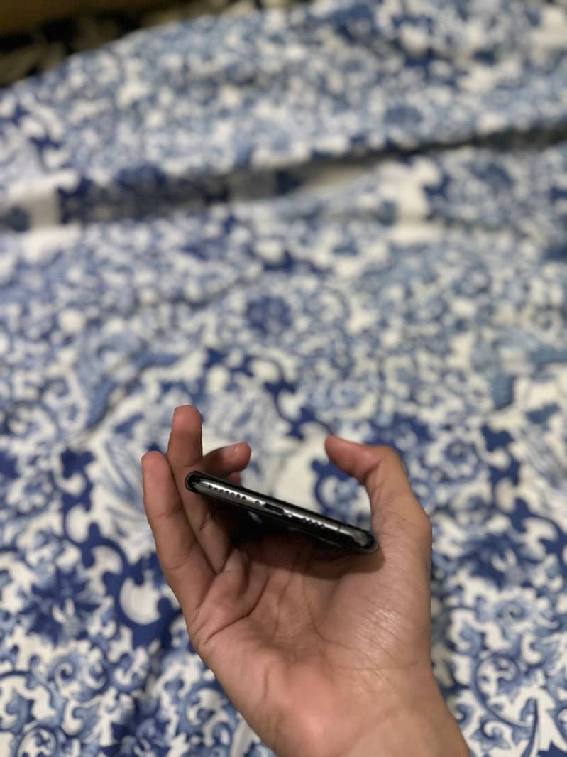 iPhone 11 Pro max 8