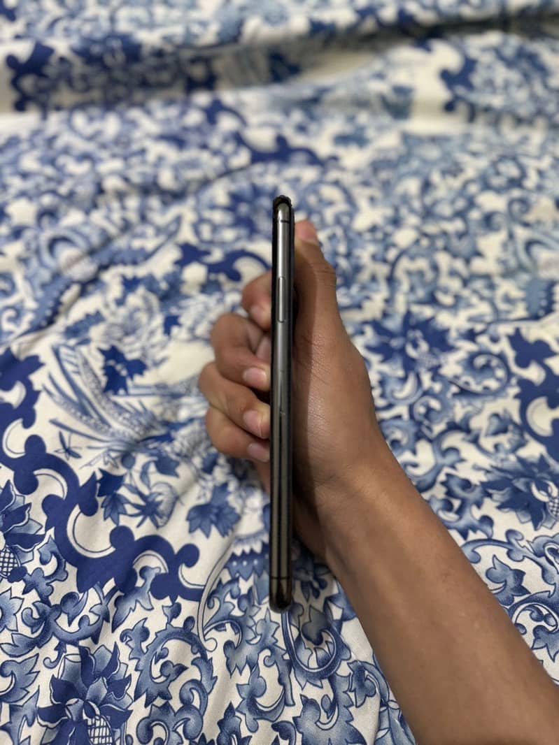 iPhone 11 Pro max 9