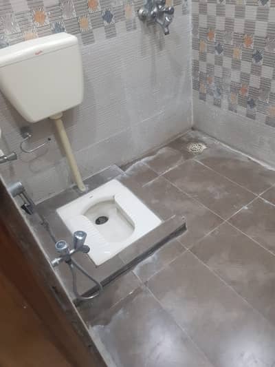 VIP beautiful 5 Marla portion is available for rent in sabzazar Lahore