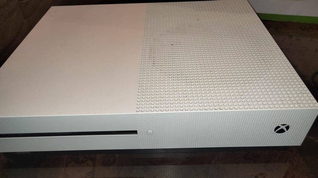 xbox one s 3