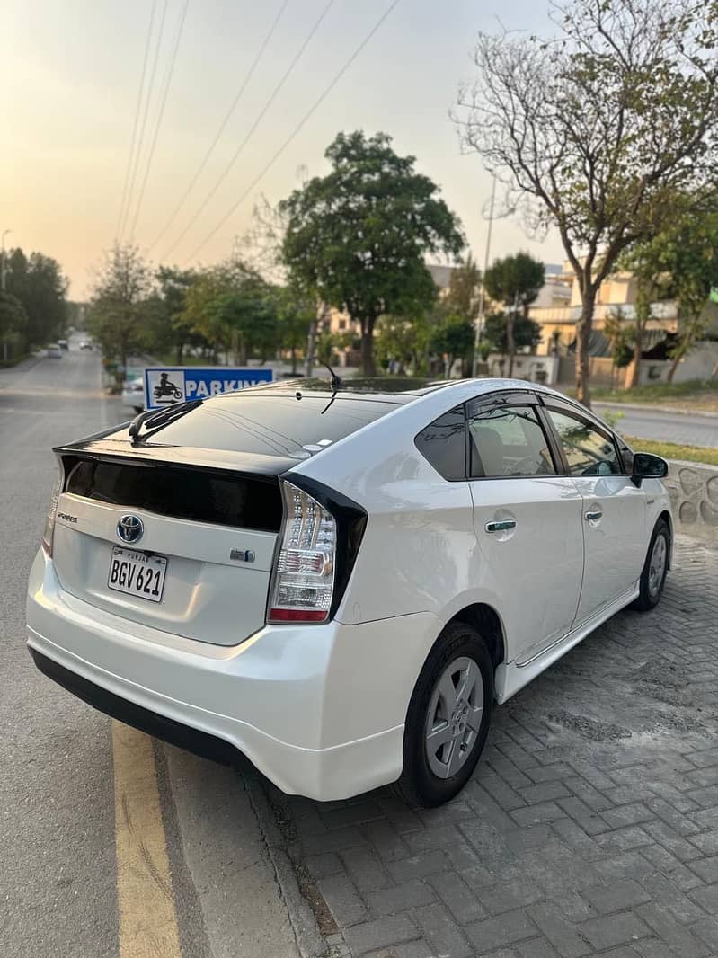 Prius 5