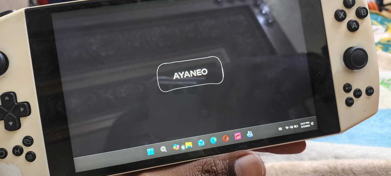 ayaneo pro 8