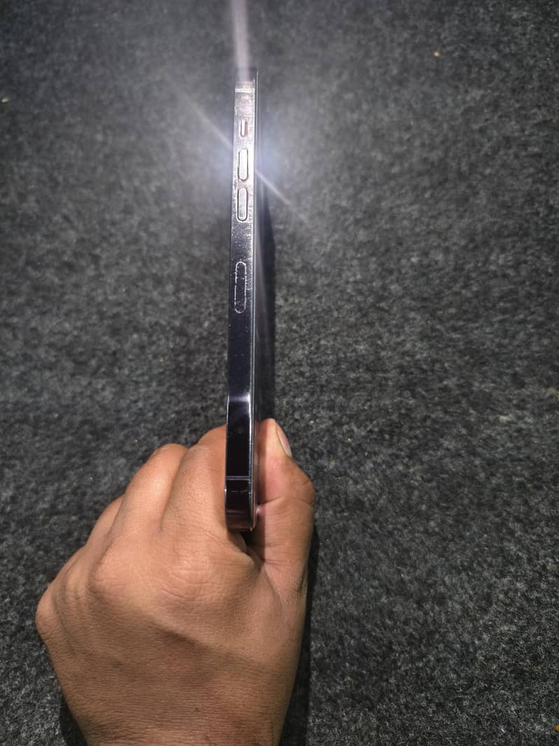 iphone 14 pro max 4