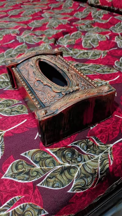 tissue box