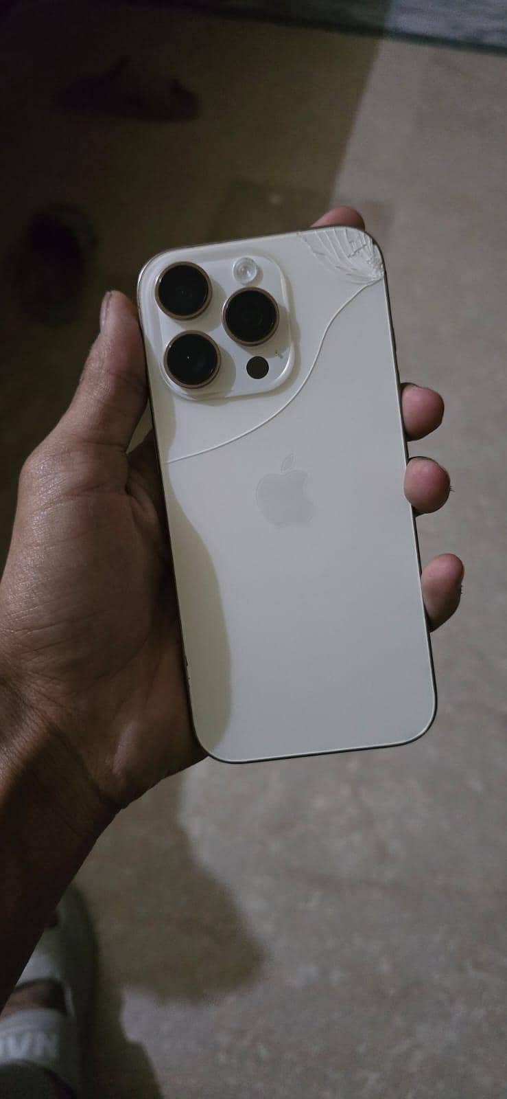 iphone 16 pro 4