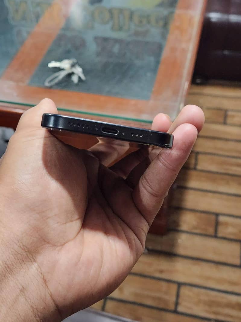 IPhone 16 5