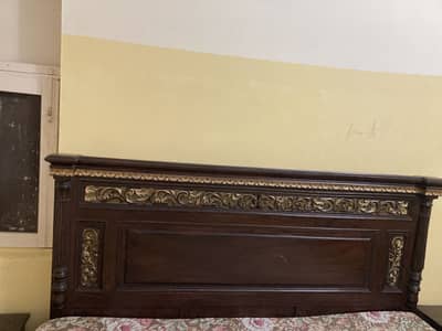 King Size Bed with 2 side tables