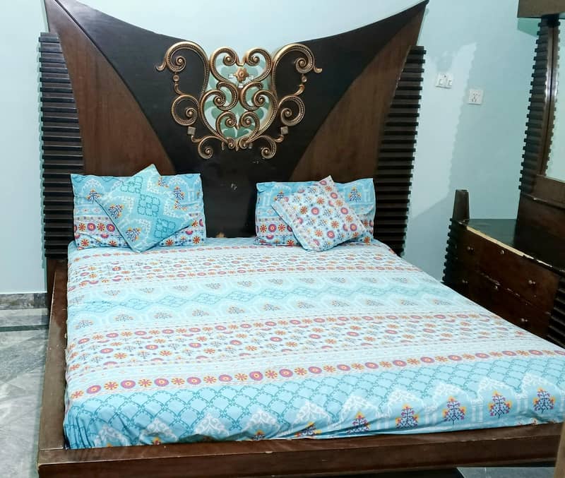 king size bed 1