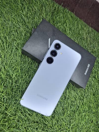 Samsung S25 [Non pta Jv] With Box
