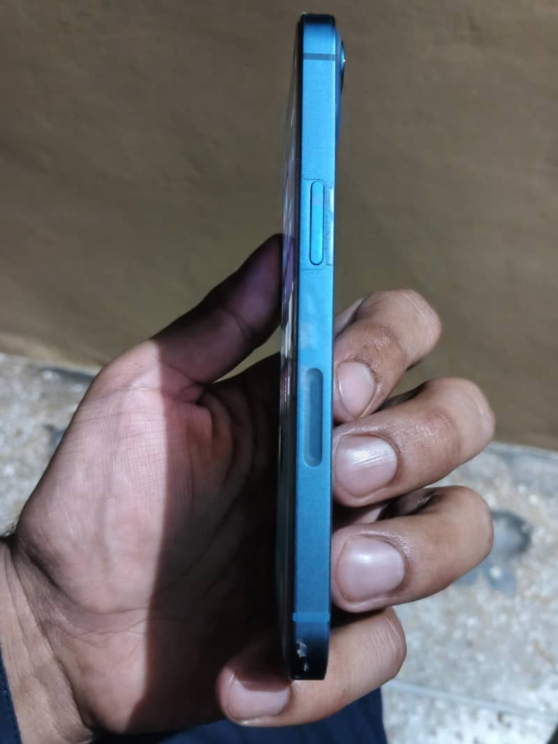 iphone 13 10/10 4
