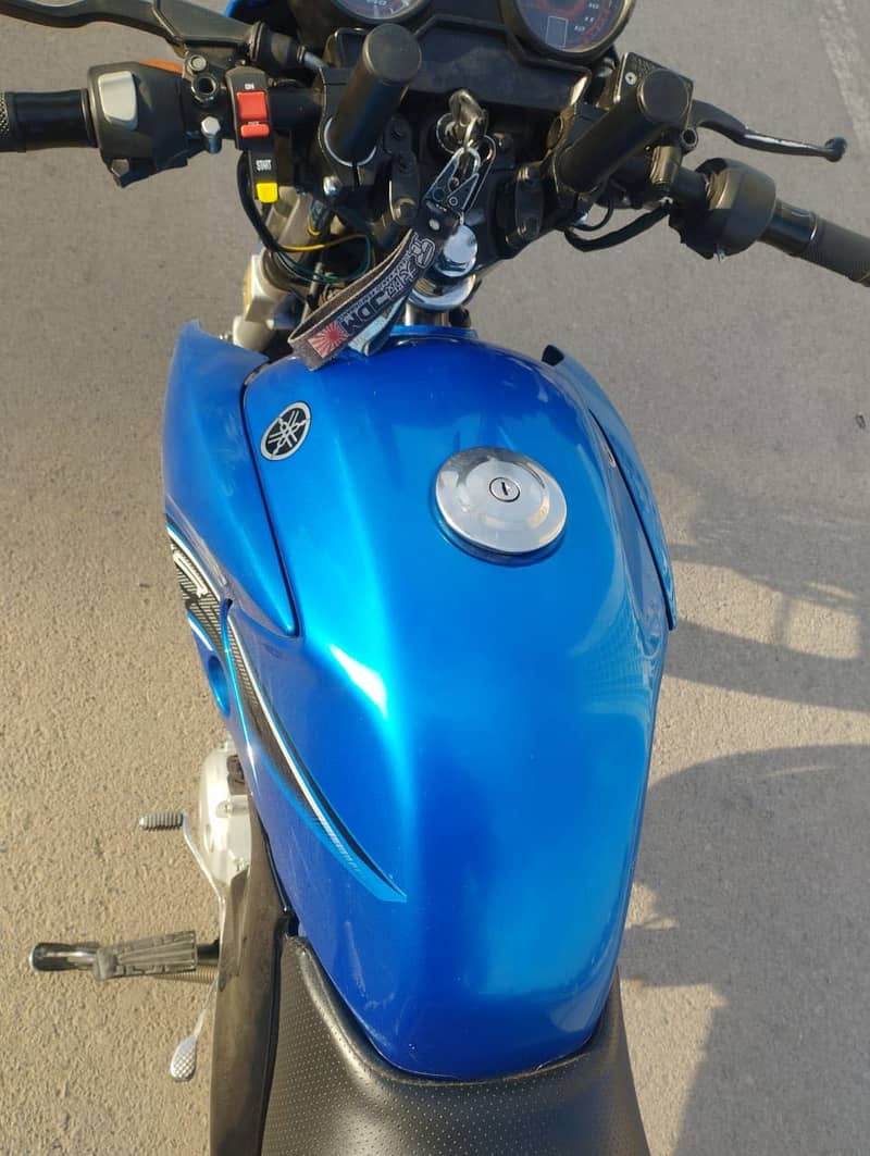 Yamaha YBR 125 2016 4