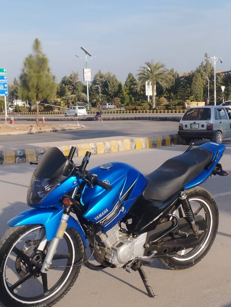 Yamaha YBR 125 2016 9