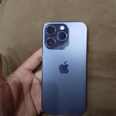 LLA model i phone 14 pro